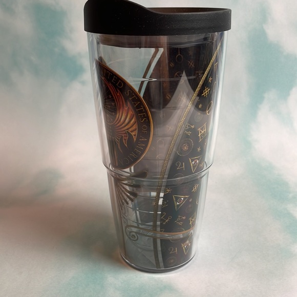 NWT Tervis 24 oz Tumbler Fantastic Beasts “Magical Congress of the USA” - Picture 5 of 6
